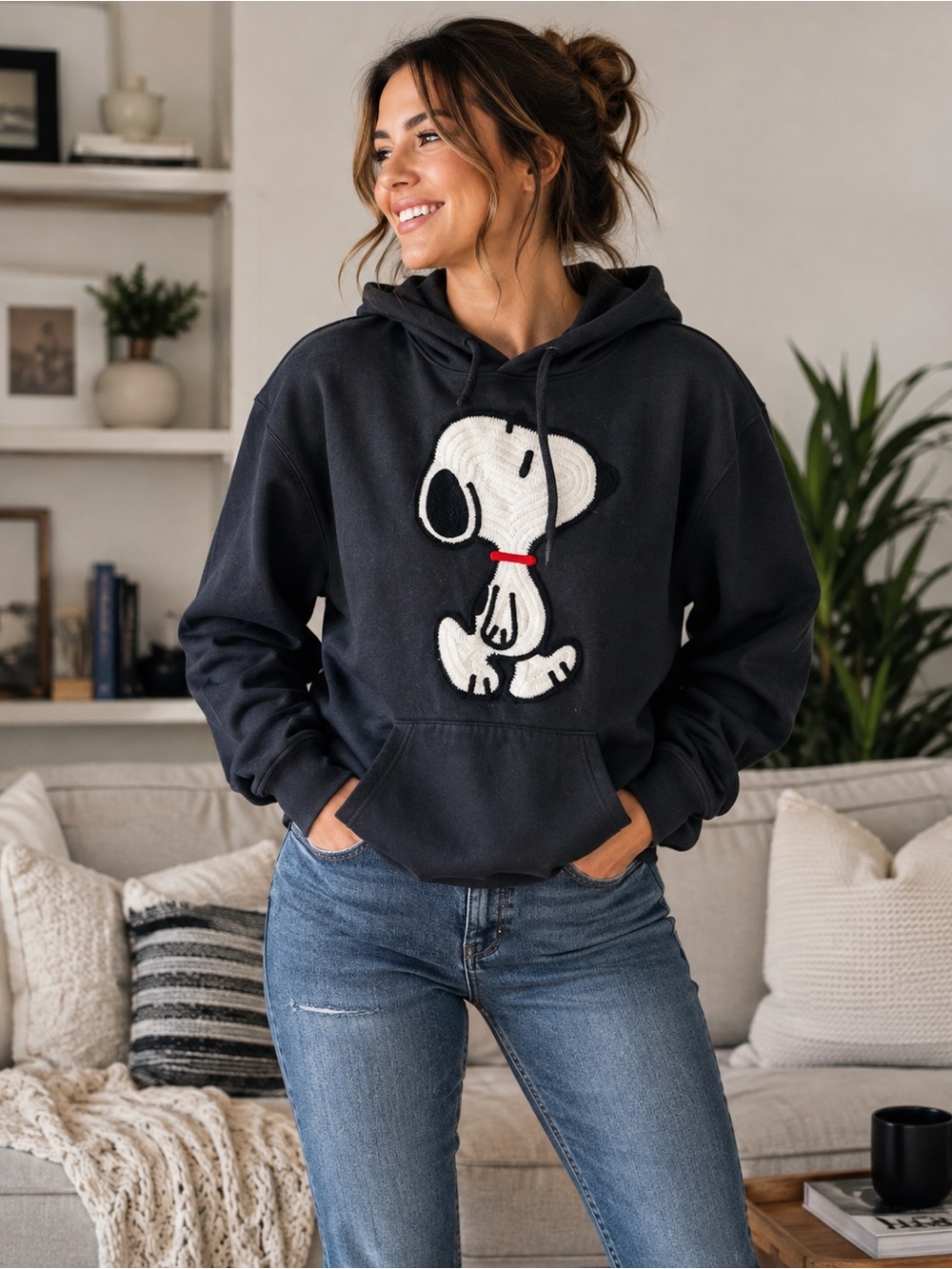Peanuts Snoopy Hoodie Large Black Crochet Textured Appliqué Pullover Sweatshirt
